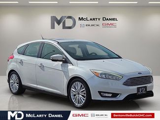 Used 2017 Ford Focus Titanium video 1