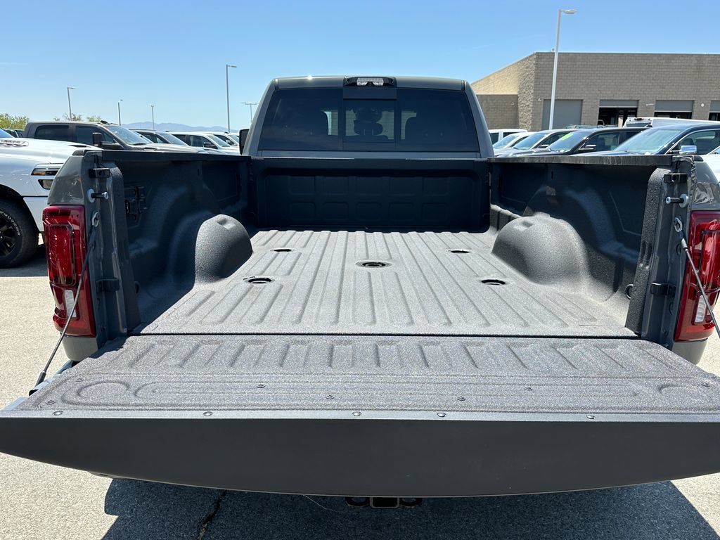 New 2026 RAM 3500 Big Horn AWD/4WD image 15