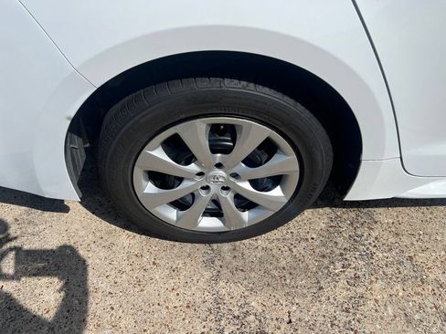 Used 2024 Toyota Corolla LE FWD image 17