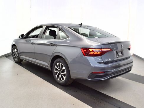 Used 2024 Volkswagen Jetta S image 6