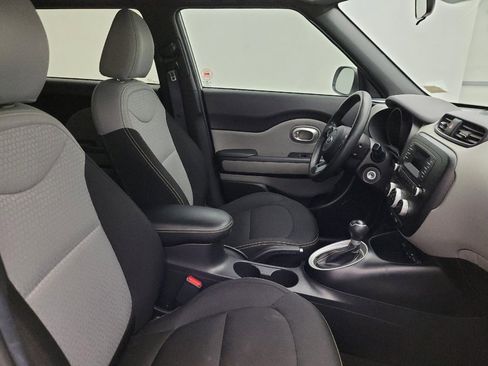 Used 2015 Kia Soul + FWD image 21