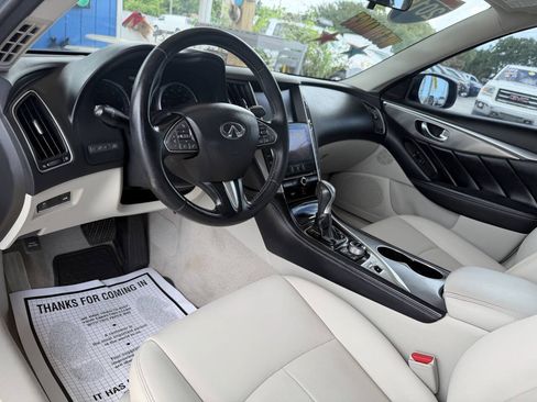 Used 2015 INFINITI Q50 w/ Moonroof Package RWD image 16