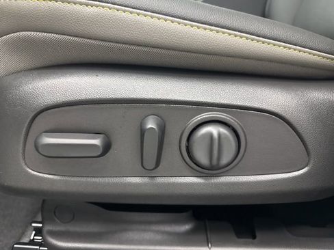 New 2026 Chevrolet Trax ACTIV w/ Sunroof Package image 10