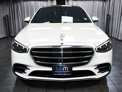 Used 2022 Mercedes-Benz S 500 4MATIC image 2