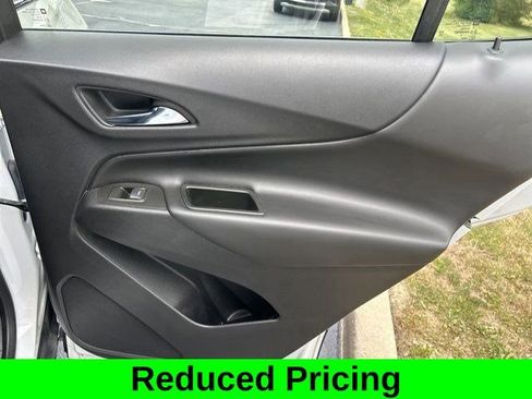 Used 2022 Chevrolet Equinox LT image 40