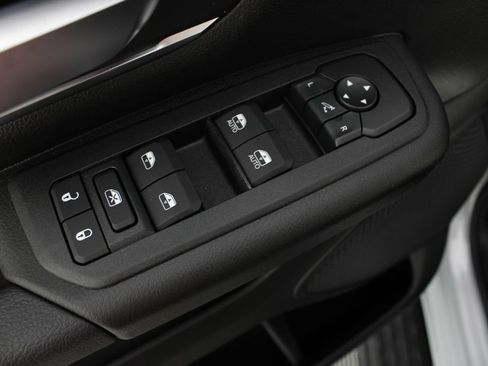 New 2026 RAM 1500 4x4 Crew Cab image 14