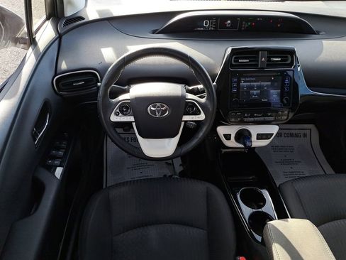 Used 2017 Toyota Prius Prime Plus image 11