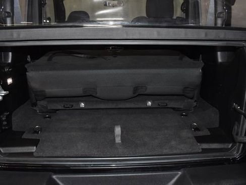 Used 2023 Jeep Wrangler Sport image 29