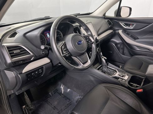 Used 2023 Subaru Forester Limited image 9