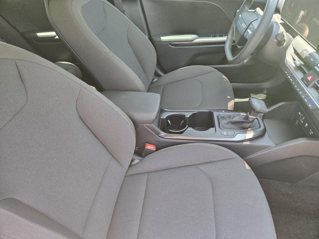 New 2026 Kia K4 FWD image 10