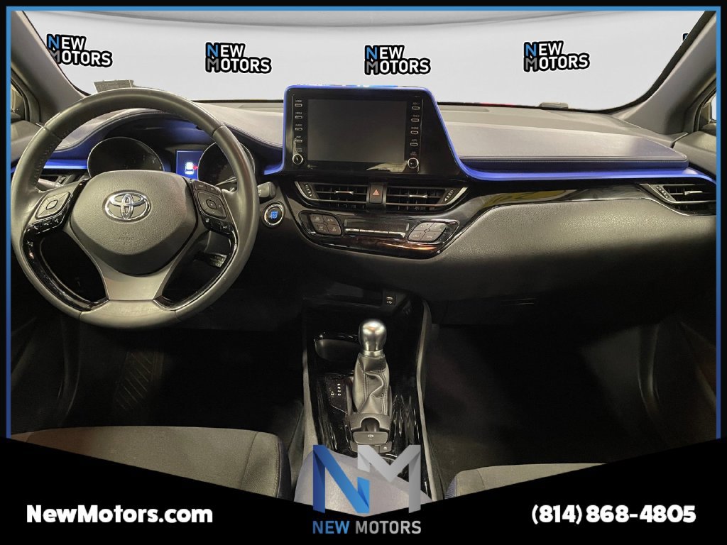 Used 2021 Toyota C-HR XLE FWD image 11