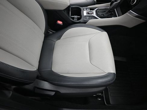 Used 2019 Subaru Forester Limited w/ Popular Package #3 image 36