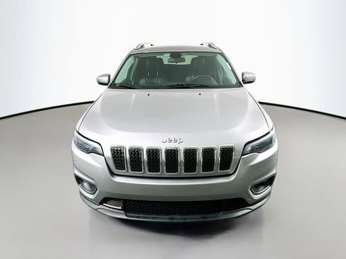 Used 2020 Jeep Cherokee Latitude Plus w/ Cold Weather Group AWD/4WD image 2