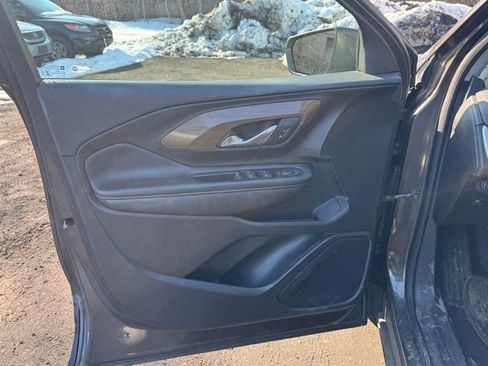 Used 2019 GMC Terrain SLE image 10