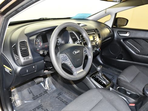 Used 2018 Kia Forte LX image 33