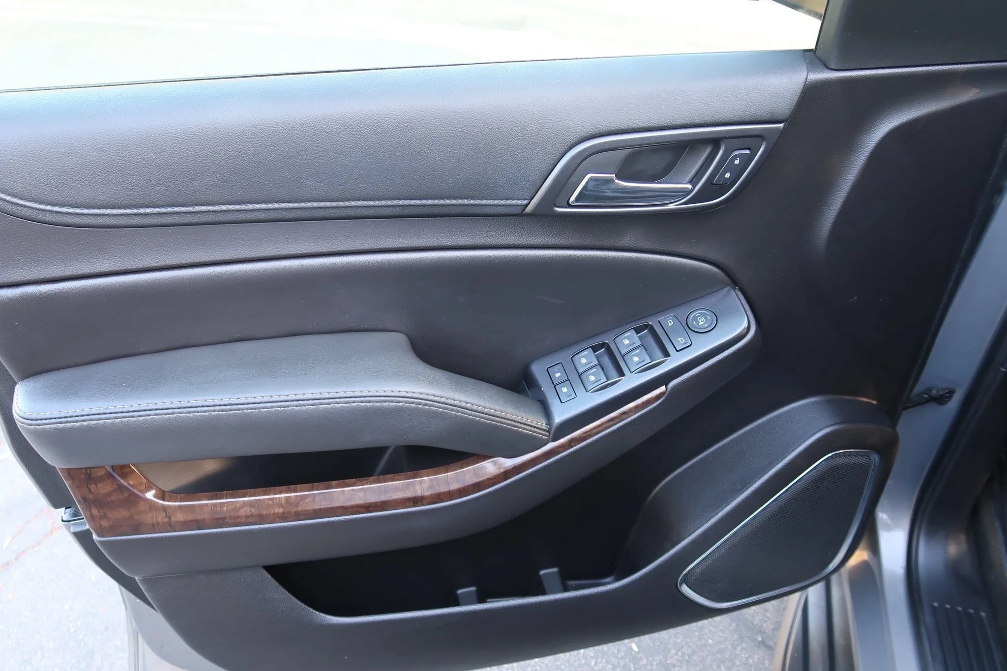 Used 2017 Chevrolet Tahoe LS RWD image 17