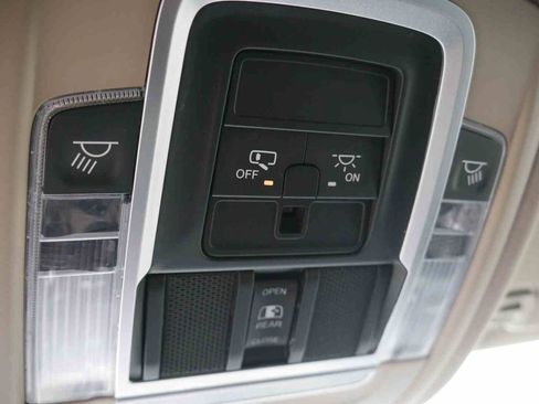 Used 2020 RAM 1500 Laramie image 37