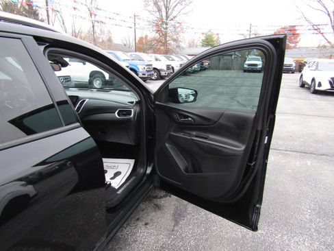 Used 2020 Chevrolet Equinox Premier w/ Premier Redline Edition image 27