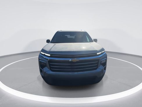 New 2026 Chevrolet Traverse LT image 3
