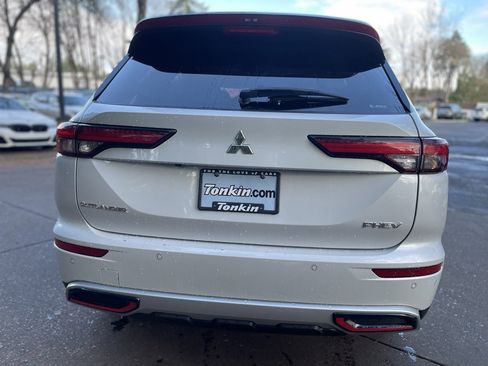 Used 2024 Mitsubishi Outlander Ralliart image 5