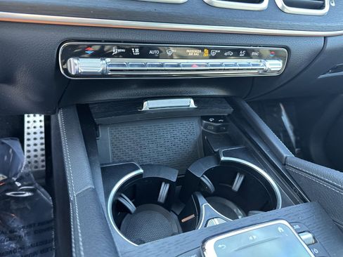 Used 2023 Mercedes-Benz GLS 450 4MATIC image 22