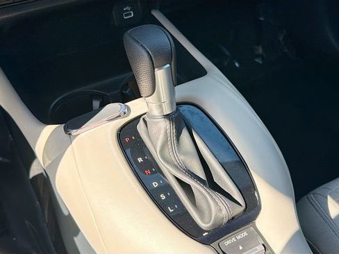 Used 2024 Honda HR-V LX image 16