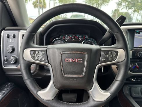 Used 2018 GMC Sierra 1500 SLT AWD/4WD image 47