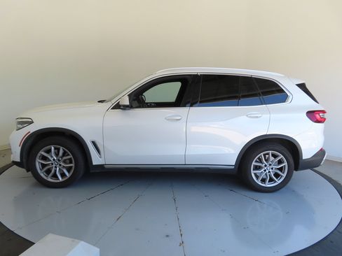 Used 2023 BMW X5 xDrive40i w/ Premium Package AWD/4WD image 7