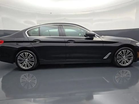 Used 2019 BMW 530i xDrive AWD/4WD image 16