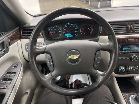 Used 2013 Chevrolet Impala LT w/ LT Sunroof Package FWD image 29