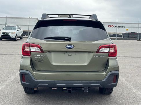 Used 2018 Subaru Outback 2.5i Premium image 6
