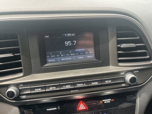 Used 2020 Hyundai Elantra SE w/ Cargo Package (C1) image 14