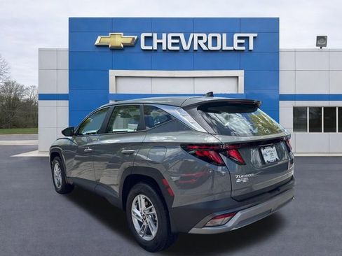 Used 2025 Hyundai Tucson SE AWD/4WD image 5