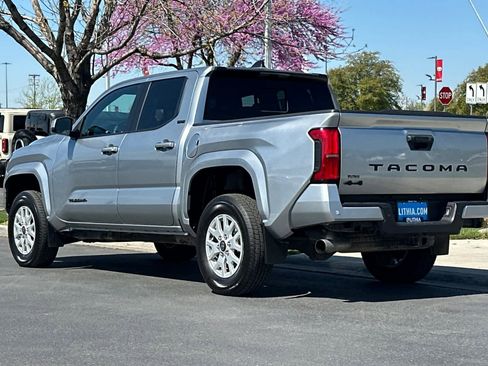 Used 2024 Toyota Tacoma SR5 AWD/4WD image 6