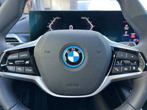 Used 2026 BMW i4 eDrive40 w/ Driving Assistance Package RWD image 22