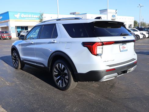 New 2026 Ford Explorer Platinum w/ LUX Leather Package AWD/4WD image 25