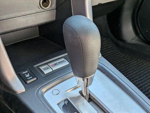 Used 2017 Subaru Forester 2.5i Premium w/ All-Weather Package image 13