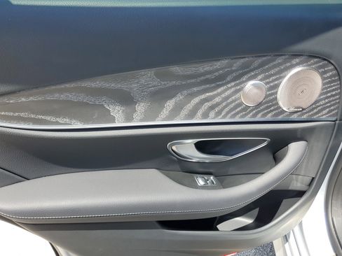 Used 2021 Mercedes-Benz E 350 E 350 w/ Premium Package image 11