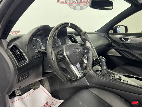 Used 2018 INFINITI Q60 3.0t Luxe w/ Sensory Package 3.0T Luxe AWD/4WD image 10
