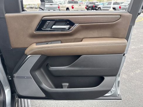 New 2026 GMC Yukon XL Denali Ultimate AWD/4WD image 40