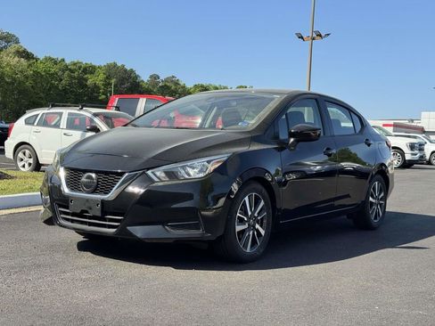 Used 2020 Nissan Versa SV FWD image 24