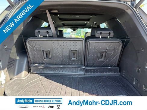 Used 2023 Chevrolet Traverse High Country w/ LPO, Floor Liner Package AWD/4WD image 21