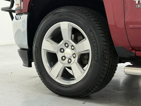 Used 2018 Chevrolet Silverado 1500 LT w/ Texas Edition image 42