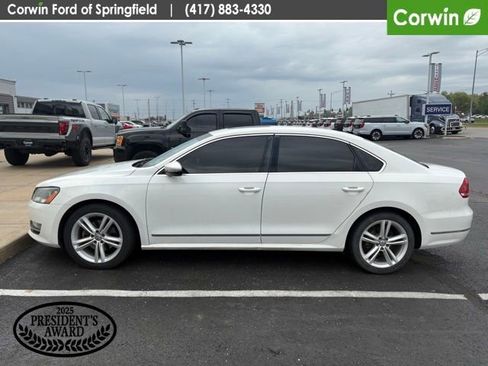 Used 2012 Volkswagen Passat TDI SEL Premium image 4