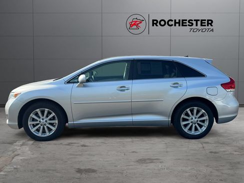 Used 2009 Toyota Venza AWD w/ Comfort Pkg image 2