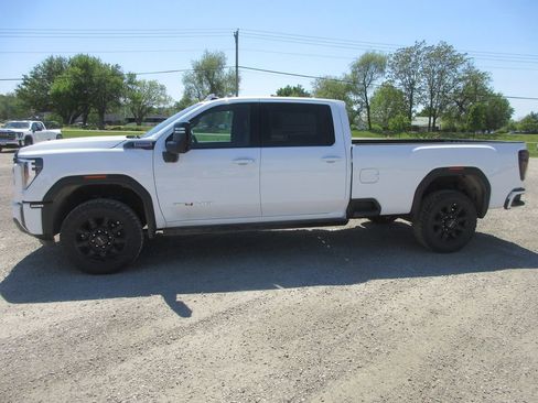 New 2026 GMC Sierra 3500 AT4 w/ AT4 Premium Plus Package AWD/4WD image 10