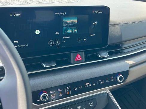 New 2026 Kia Carnival EX FWD image 23