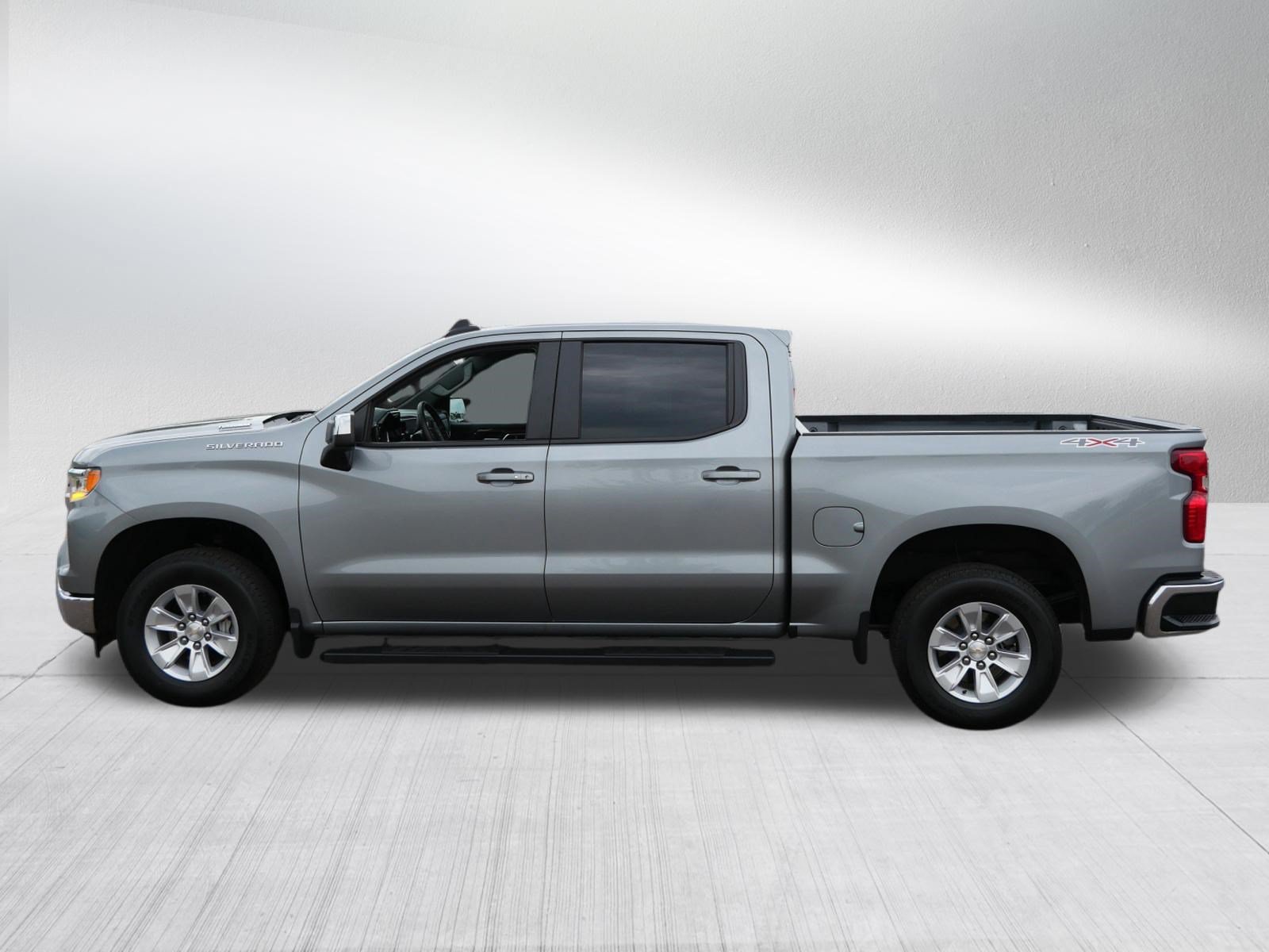 Used 2025 Chevrolet Silverado 1500 LT w/ LPO, Liner Protection Package AWD/4WD image 4