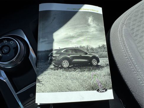 Used 2022 Ford Escape SE w/ Convenience Package AWD/4WD image 29