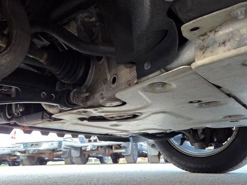 Used 2017 Land Rover Range Rover HSE image 54